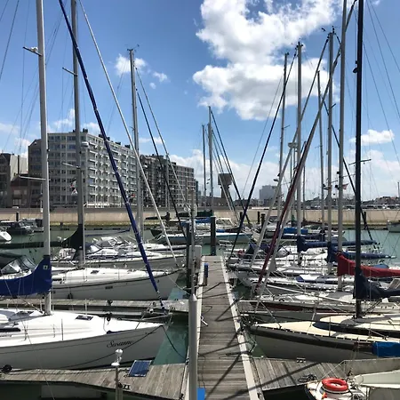 At Sea - Jachthaven 아파트 *