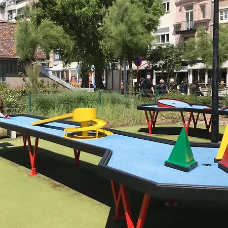 At Sea - Jachthaven *